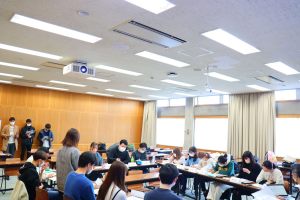 経済学部ゼミナール大会が開催されました