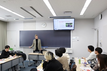 Dinna Aamand Hansen氏によるお話の様子