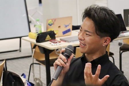 質疑応答で改善案を提案する姿も目立ちました