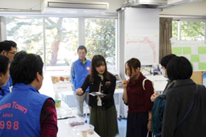 成城生による地域貢献活動　—成城大学文化祭で群馬県明和町のPR用特設ブースを開設—