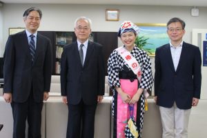 伊豆大島観光大使「第27代 椿の女王」が来校しました
