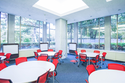 図書館 | Seijo Voice vol.54 | 成城ブリッジ 成城大学入試情報 図書館 | Seijo Voice vol.54 | 成城ブリッジ 成城大学入試情報